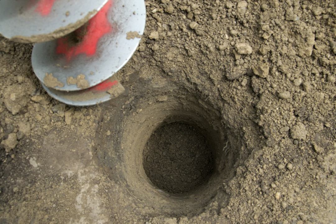 świder do wykopów w ziemii